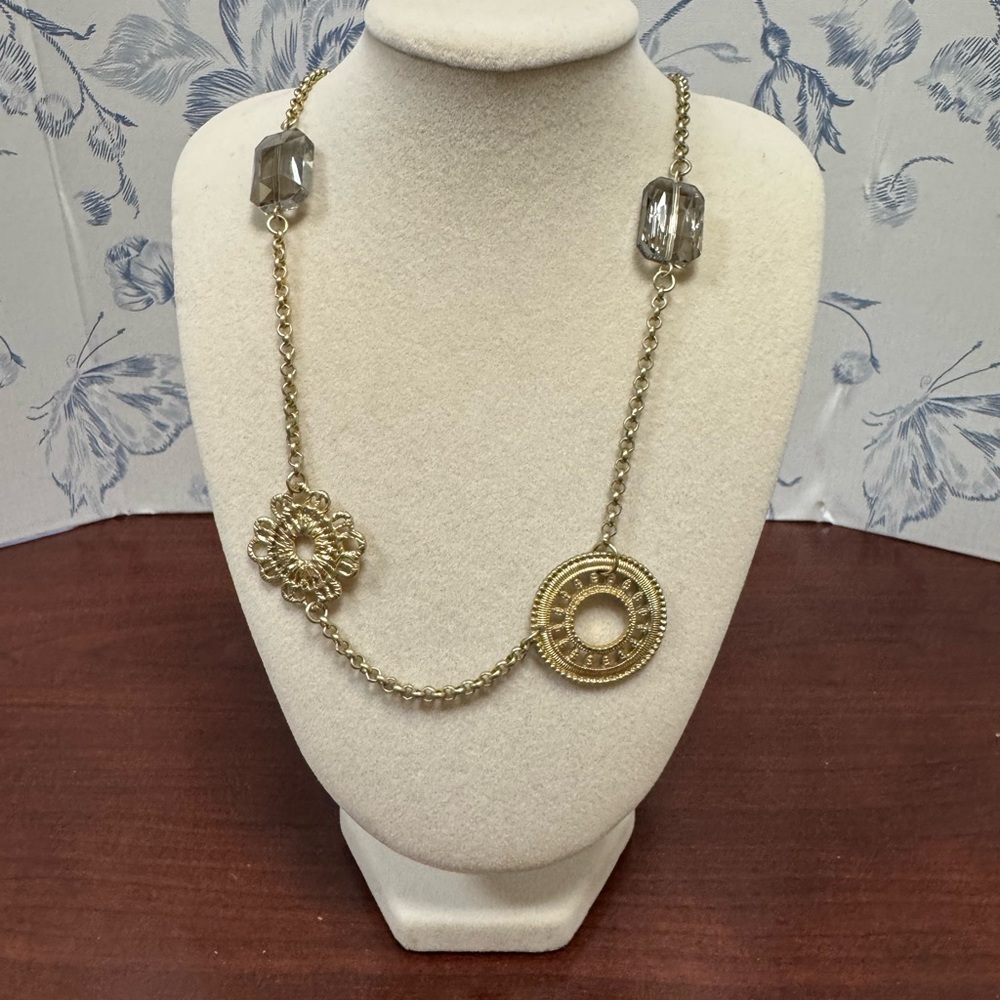 Elegant Gold and Silver Women's Necklace